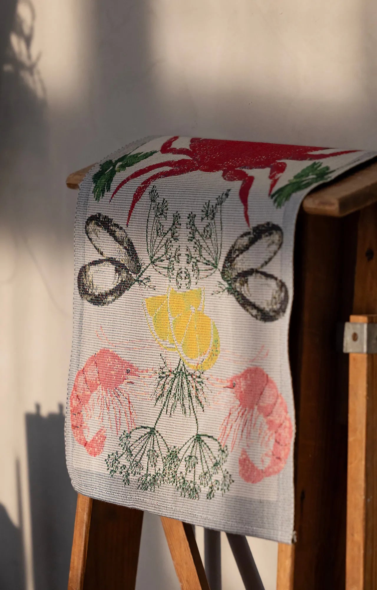 A1532_SEAFOOD_35x50_3